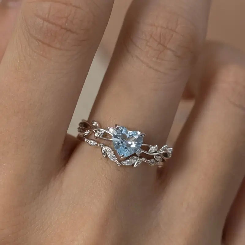 Elegant Blue Zirconia Heart-Shaped Leaf Ring