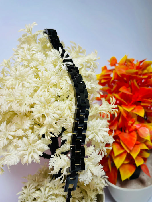 Men & Women premium quality trending bracelet